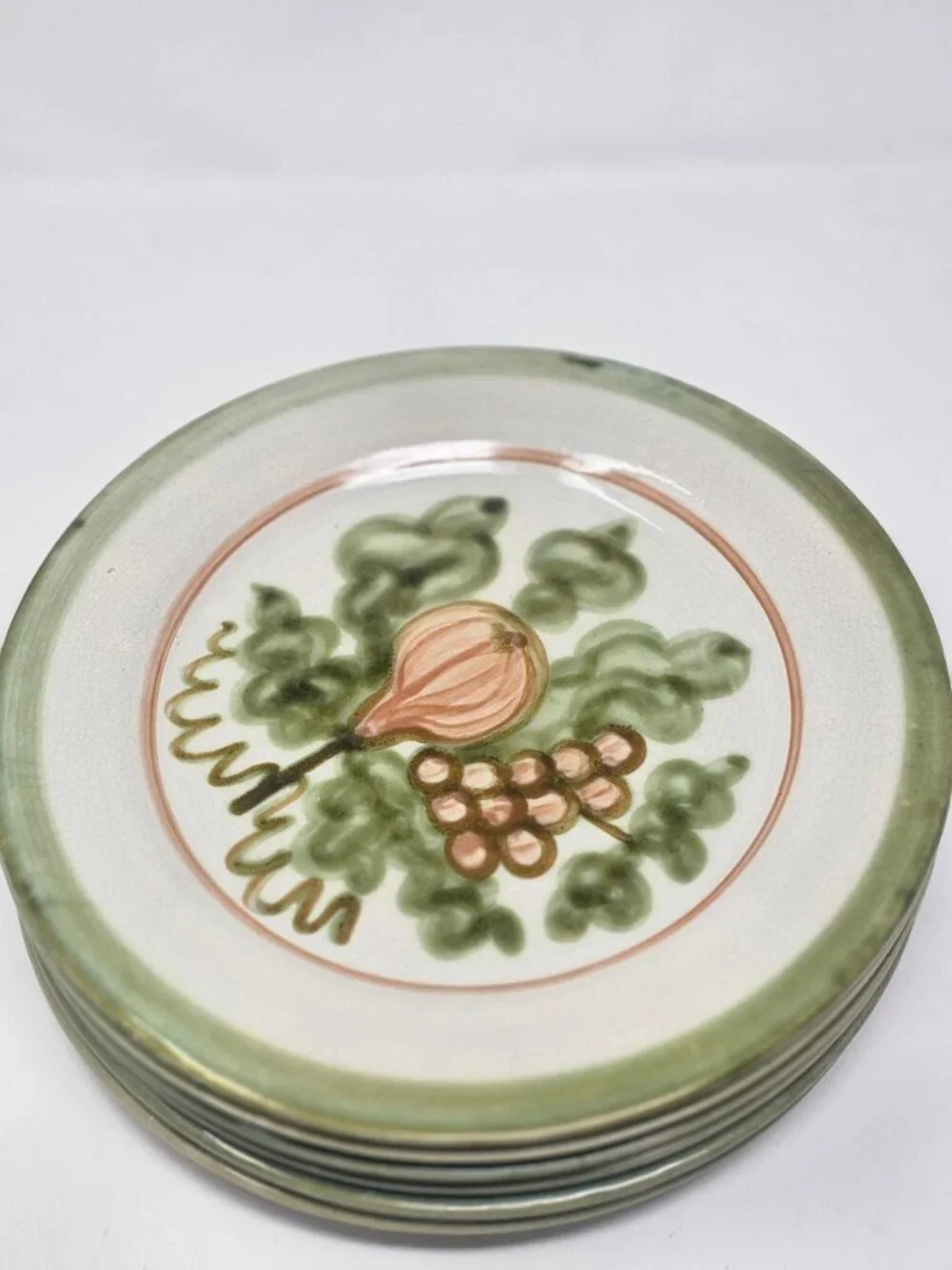 John B Taylor Louisville Stoneware Harvest Pear and Grapes 10 inch Set of 6 Plat